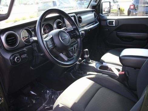 Used 2021 Jeep Wrangler Unlimited Sport image 3