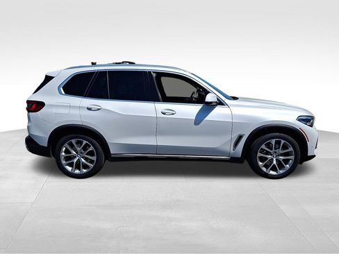 Used 2022 BMW X5 xDrive40i AWD/4WD image 7