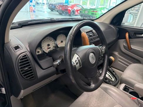 Used 2006 Saturn Vue AWD V6 w/ Chrome Pkg image 15