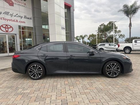 Used 2025 Toyota Camry XLE image 7