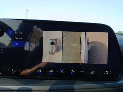 New 2026 Chevrolet Traverse LT w/ Enhanced Driving Package image 24