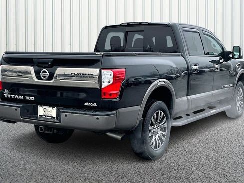 Used 2018 Nissan Titan Platinum Reserve image 6