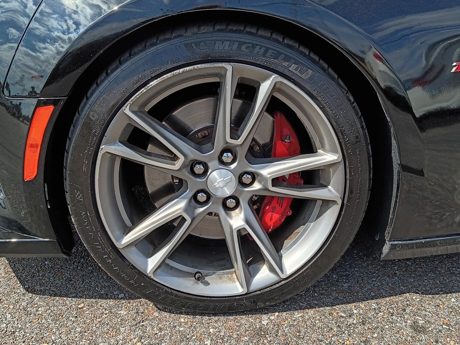 Used 2021 Chevrolet Camaro SS RWD image 6