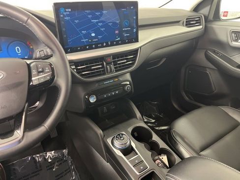 Used 2025 Ford Escape Platinum image 16