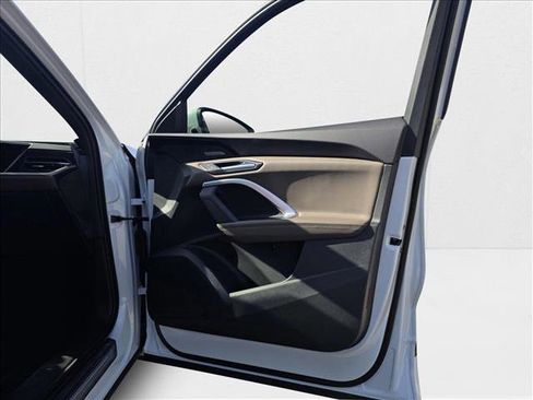 New 2025 Audi Q5 Premium Plus w/ Premium Plus image 11