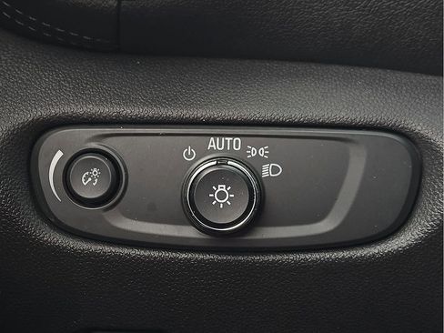 Used 2021 Chevrolet Blazer LT image 17