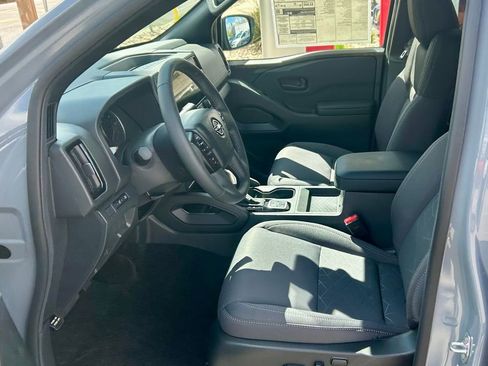 New 2026 Nissan Frontier SV AWD/4WD image 7