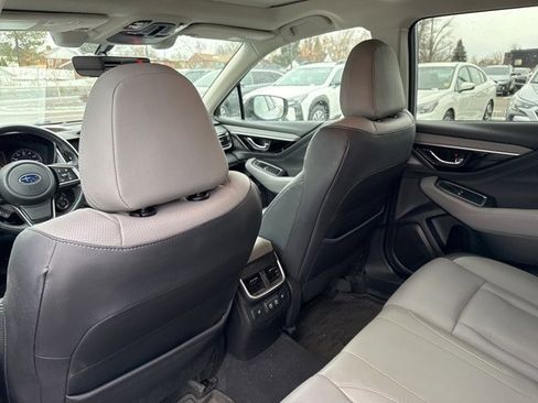 Used 2022 Subaru Outback Limited image 14