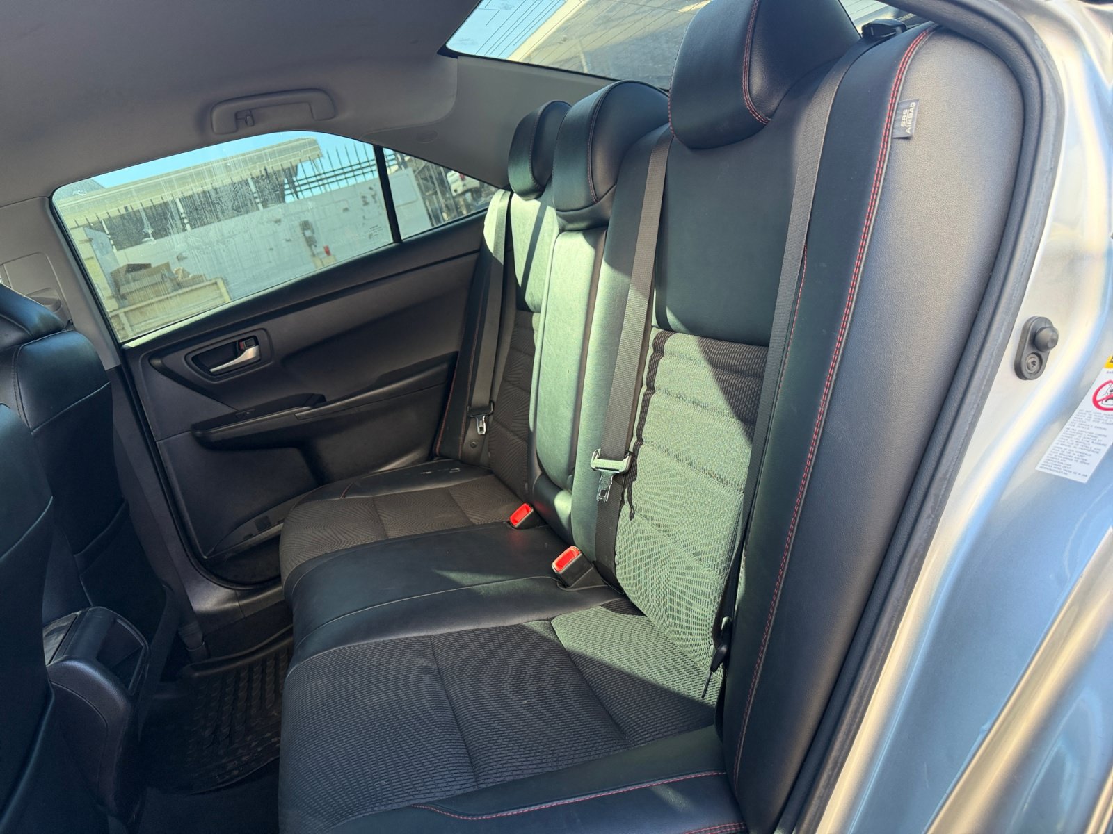 Used 2017 Toyota Camry SE FWD image 26