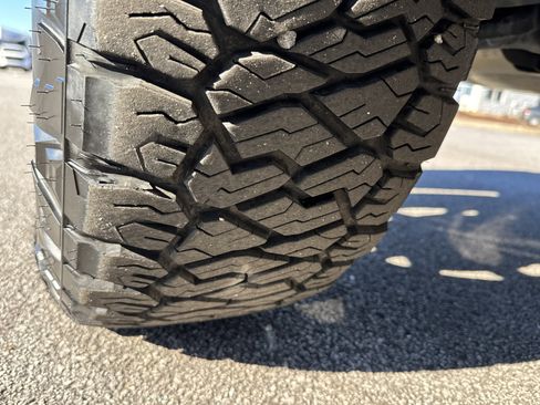 Used 2021 GMC Sierra 1500 AT4 image 12