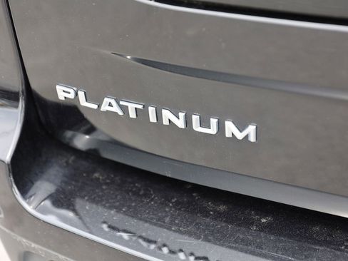 Certified 2025 Ford Expedition Max Platinum w/ Platinum Ultimate Package AWD/4WD image 11