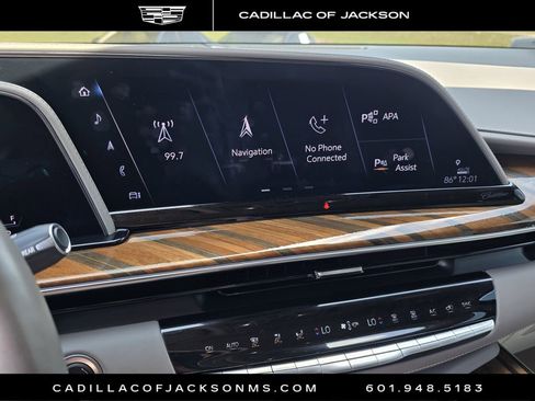 Certified 2021 Cadillac Escalade ESV Premium Luxury Platinum RWD image 13