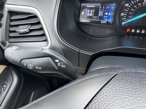 Used 2022 Ford Edge SEL w/ Convenience Package image 39