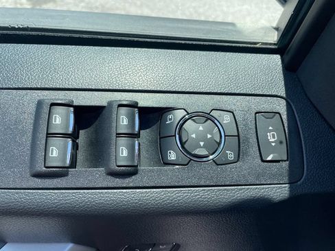 Used 2022 Ford F350 Lariat w/ Lariat Ultimate Package AWD/4WD image 33