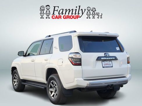 Used 2023 Toyota 4Runner TRD Off-Road Premium AWD/4WD image 3