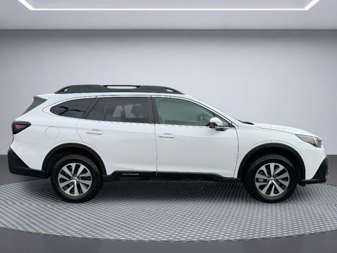 Used 2022 Subaru Outback Premium AWD/4WD image 10