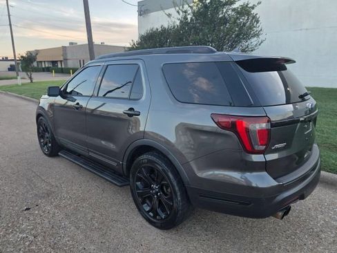 Used 2019 Ford Explorer Sport w/ Equipment Group 401A image 4