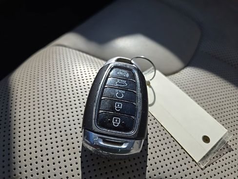 Used 2022 Hyundai Palisade Limited AWD/4WD image 30
