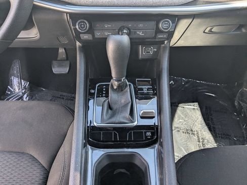 Used 2023 Jeep Compass Sport AWD/4WD image 5