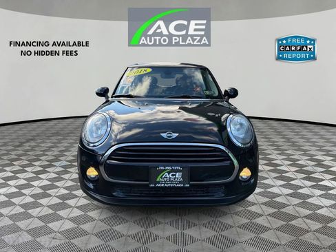 Used 2018 MINI Cooper 2-Door Hardtop w/ Signature Line Package image 3