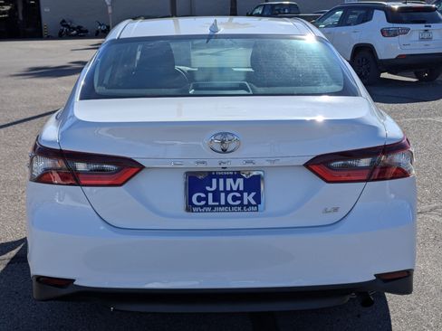 Used 2023 Toyota Camry LE image 3