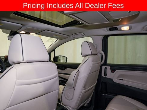 Used 2025 Honda Odyssey Touring image 10