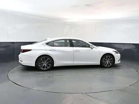 Used 2024 Lexus ES 350 w/ Premium Package FWD image 6