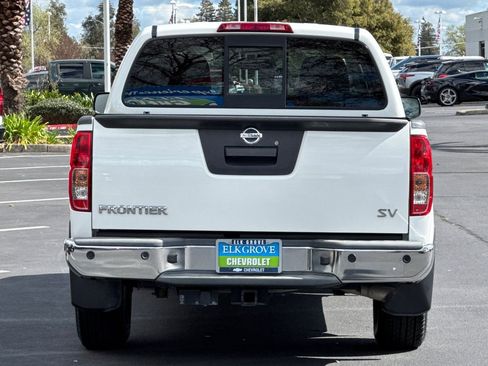 Used 2019 Nissan Frontier SV w/ Value Truck Package image 4
