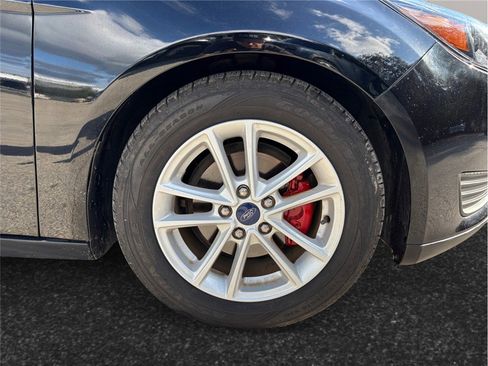 Used 2017 Ford Focus SE image 12
