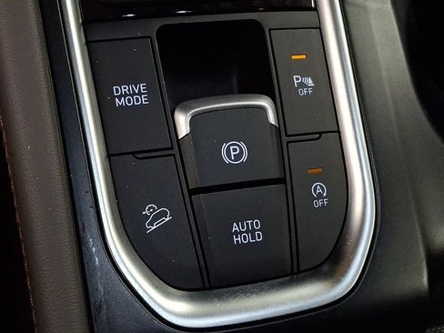 Used 2019 Hyundai Santa Fe Limited AWD/4WD image 22
