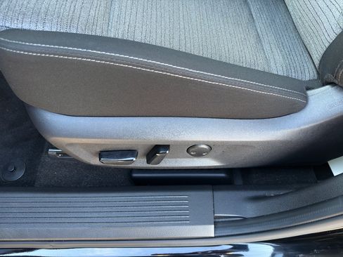 Certified 2023 Nissan Rogue SV image 15