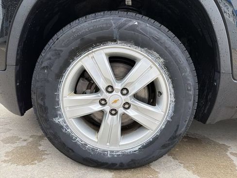 Used 2020 Chevrolet Trax LT w/ LT Convenience Package AWD/4WD image 12