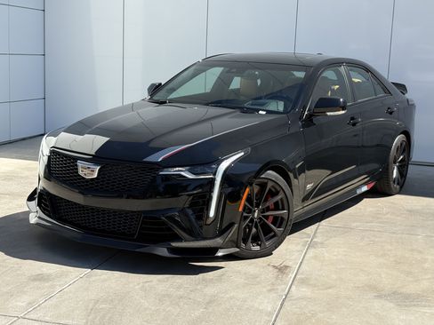 Certified 2025 Cadillac CT4 V Blackwing w/ Carbon Fiber 1 Package RWD image 2