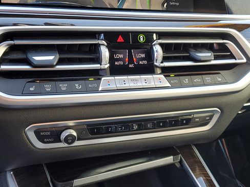 Used 2021 BMW X5 xDrive40i w/ Premium Package 2 image 25