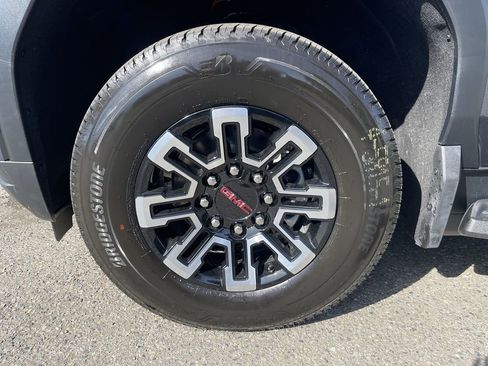 New 2026 GMC Sierra EV Elevation w/ Premium Package image 32