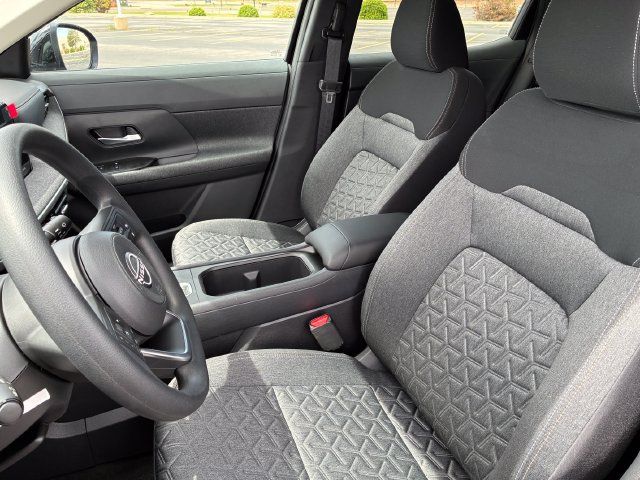 New 2026 Nissan Kicks SV w/ Cold Weather Package FWD image 11