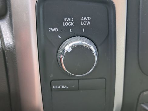 Used 2017 RAM 2500 SLT AWD/4WD image 10