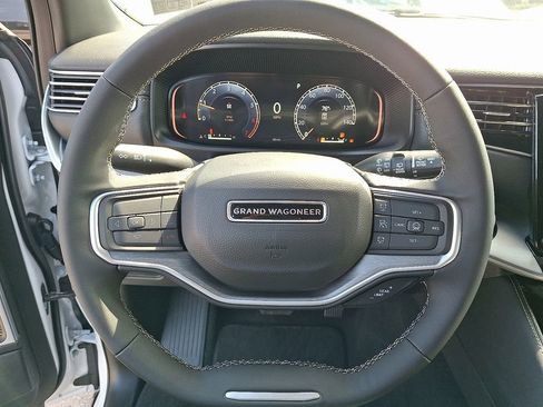 New 2026 Jeep Grand Wagoneer Limited AWD/4WD image 9