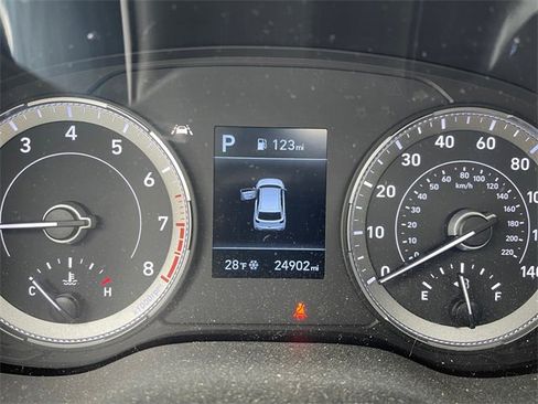 Used 2022 Hyundai Venue SEL image 14