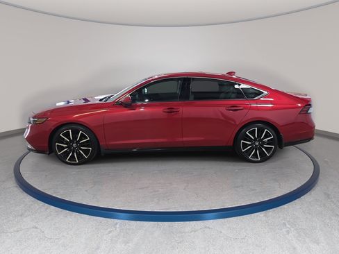 Certified 2023 Honda Accord Touring image 9