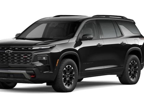 New 2027 Chevrolet Traverse Z71 w/ Enhanced Driving Package AWD/4WD image 2