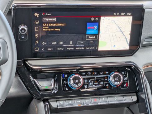 New 2026 GMC Sierra 2500 AT4 w/ AT4 Premium Plus Package AWD/4WD image 19