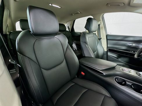 Used 2025 Genesis GV70 2.5T image 26