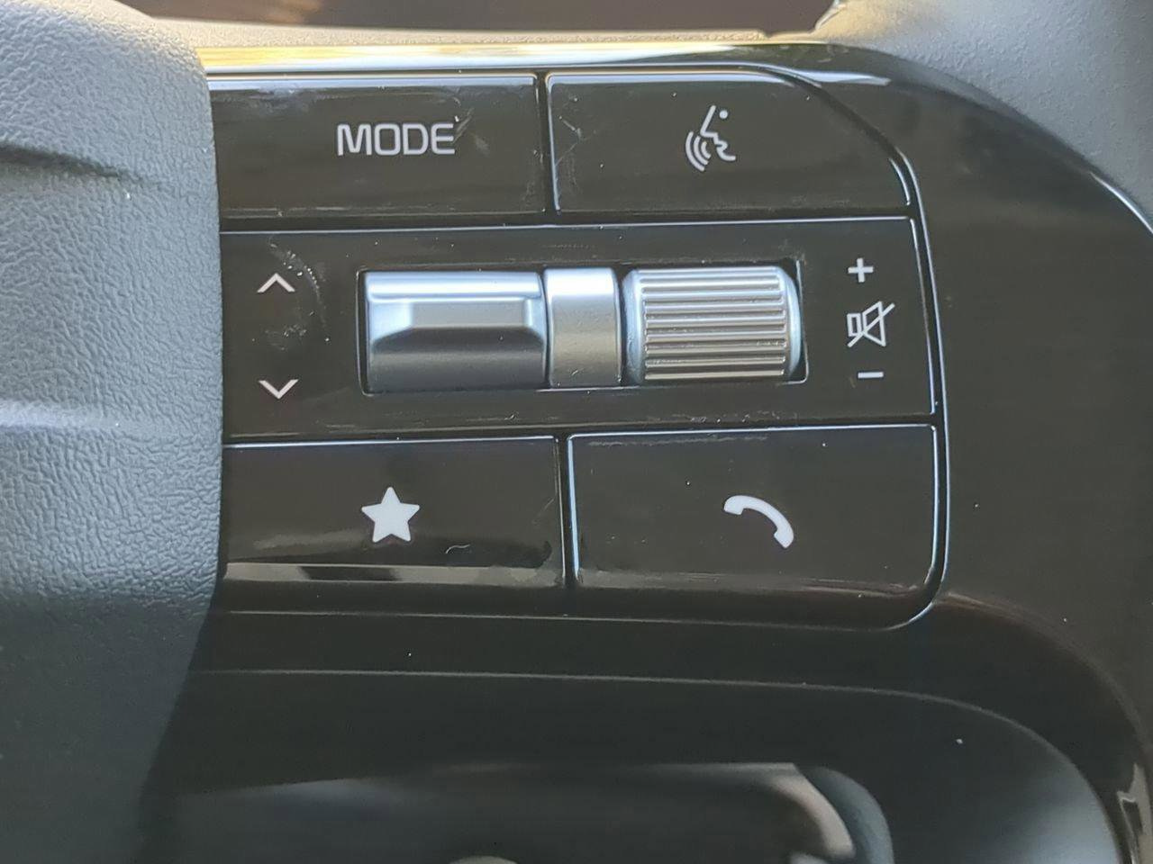 New 2026 Kia Sorento S FWD image 23