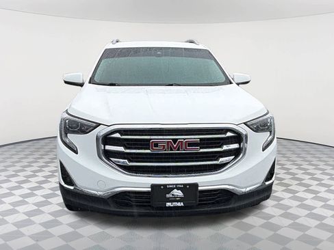 Used 2020 GMC Terrain SLT image 2