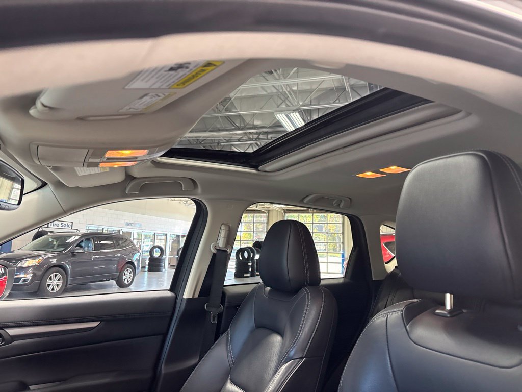 Used 2025 MAZDA CX-5 AWD 2.5 S w/ Preferred Package image 12