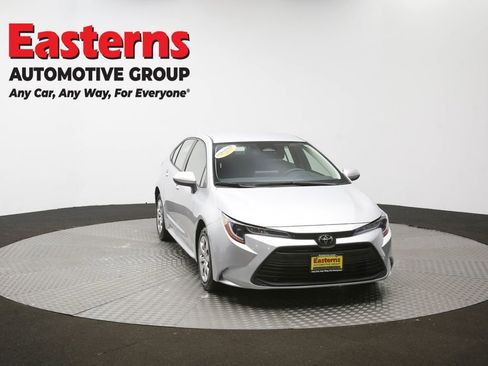 Used 2023 Toyota Corolla LE FWD image 47