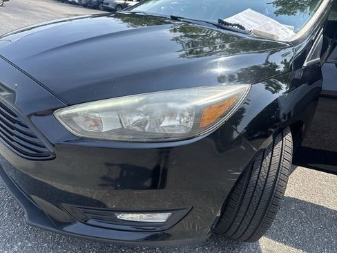 Used 2016 Ford Focus SE FWD image 29