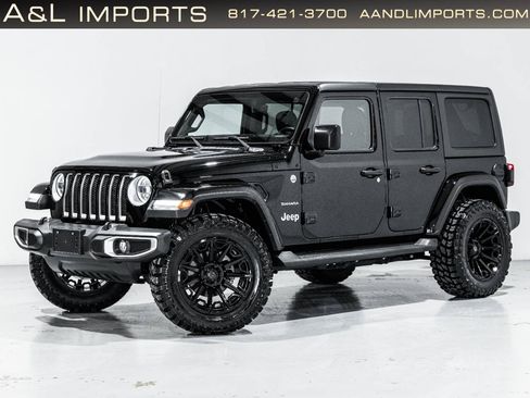 Used 2023 Jeep Wrangler Unlimited Sahara w/ LED Lighting Group AWD/4WD image 5