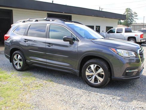 Used 2020 Subaru Ascent Premium w/ Convenience Package AWD/4WD image 10